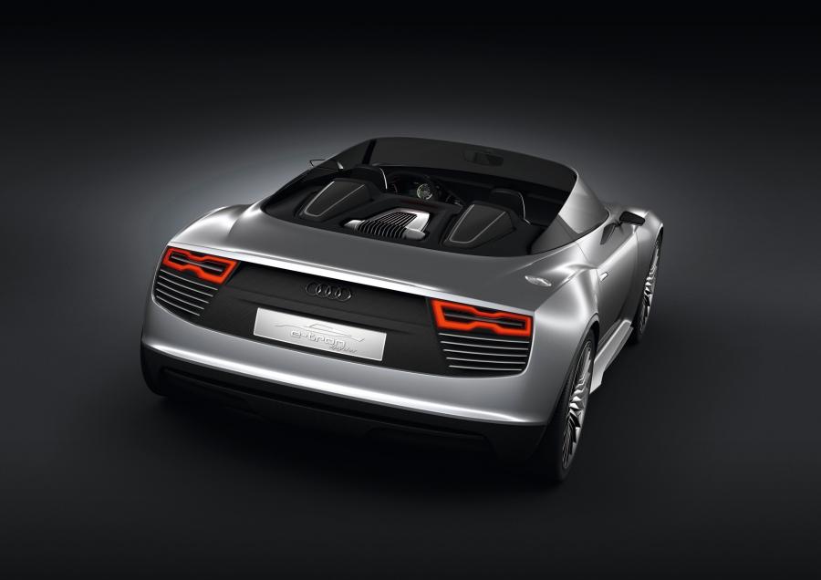  Audi e-Tron Spyder Concept 2010 года  (фото 11 из 105)